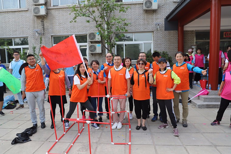 西安单位员工团队拓展训练,西安团队建设拓展训练