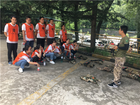 西安“陕五建九公司”户外团建拓展活动圆满结束