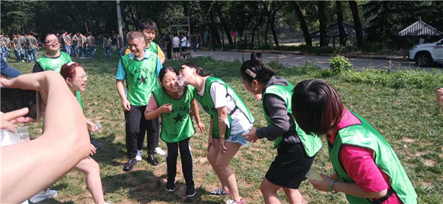 西安附近拓展团建公司,西安企业素质拓展,西安适合做拓展训练