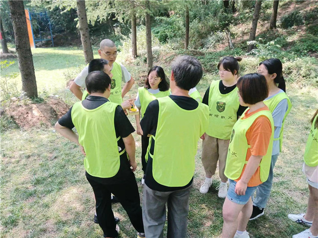 西安哪有野外拓展团建,西安亲子拓展团建,西安适合户外拓展的场地