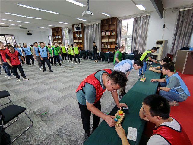 西安青少年户外拓展基地,西安附近团建拓展公司,西安周边野外拓展基地