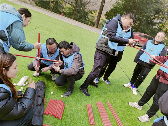 西安附近拓展团建公司,西安青少年户外拓展公司,西安拓展户外公司